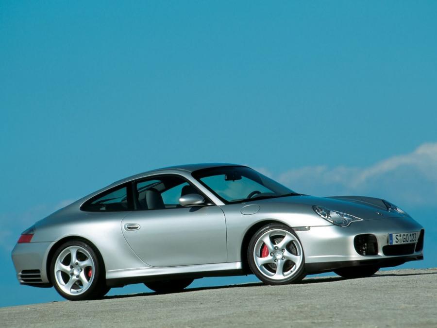  Porsche 911 Carrera 4S 2002 года  (фото 10 из 20)
